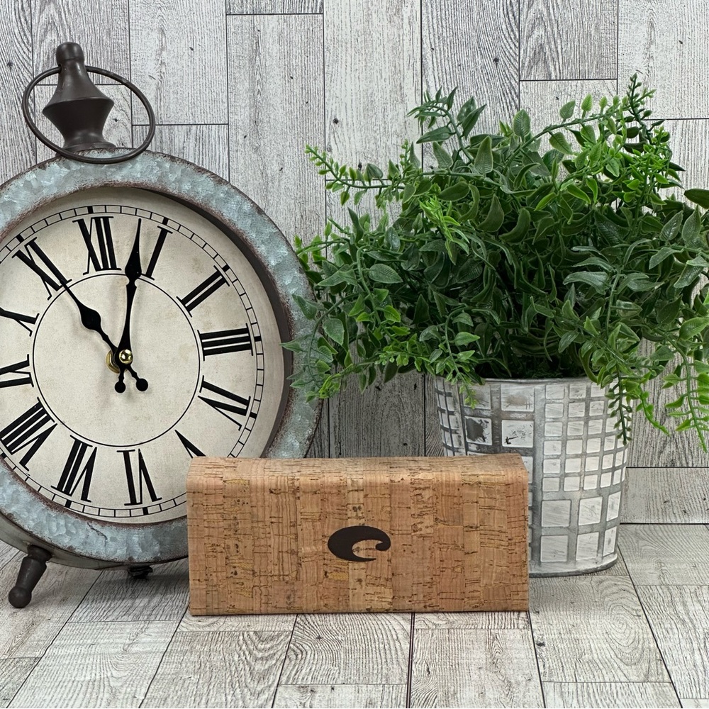 COSTA - Del Mar Cork Sunglass Glasses Magnetic Closure Case